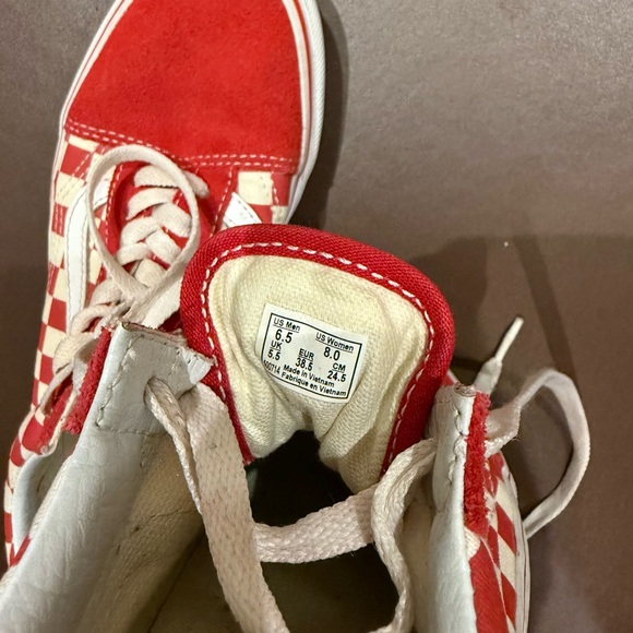 Red Vans Old Skool - Picture 5 of 5